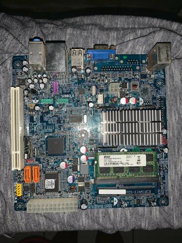 Placa Mãe Com Processador Intel Atom