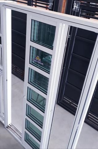 Porta Balcão 3 Planos Linha Predial Branca. - Foto 3