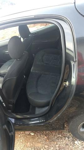 Peugeot 206 1.4 1998 a 2012 Sucata Em Peças e Acessorios - Foto 7