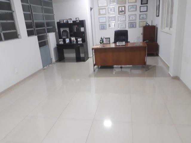 Linda casa com quintal grande em área nobre do centro de Vitoria! - Foto 3