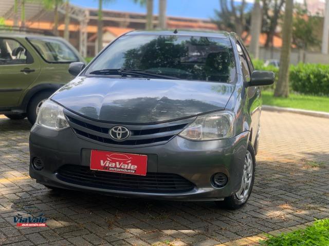 Toyota Etios 2013 1.3 HB XS 16V Flex 4P/ Ar Condicionado/ Completo - Foto 9