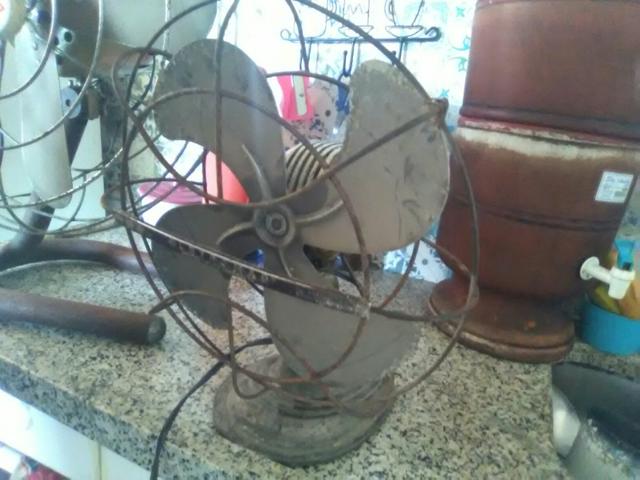 Dois ventiladores da década anos 50 - Foto 2