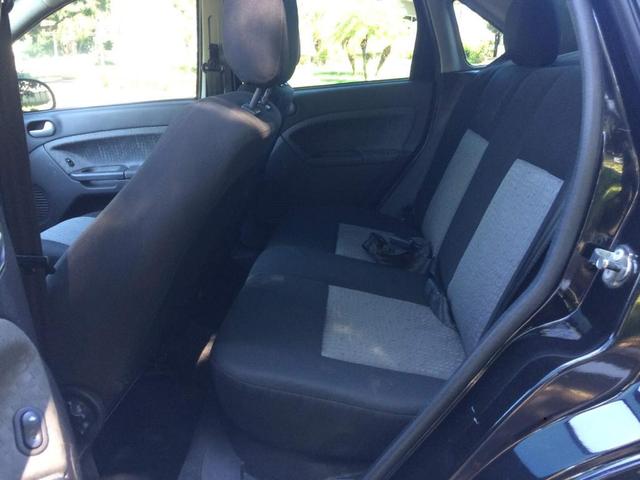 Fiesta 2011 Class Sedan 1.6/Completo/Flexpower - Foto 8