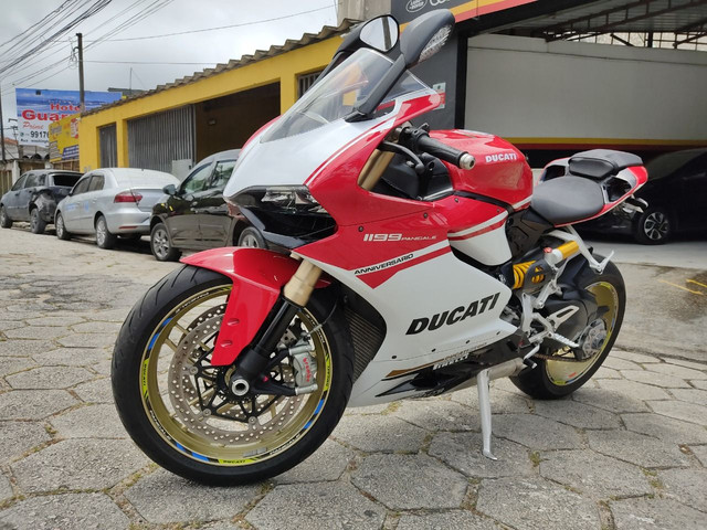 ducati panigale olx