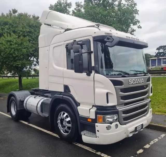 Scania P340 4x2 Ano 2011