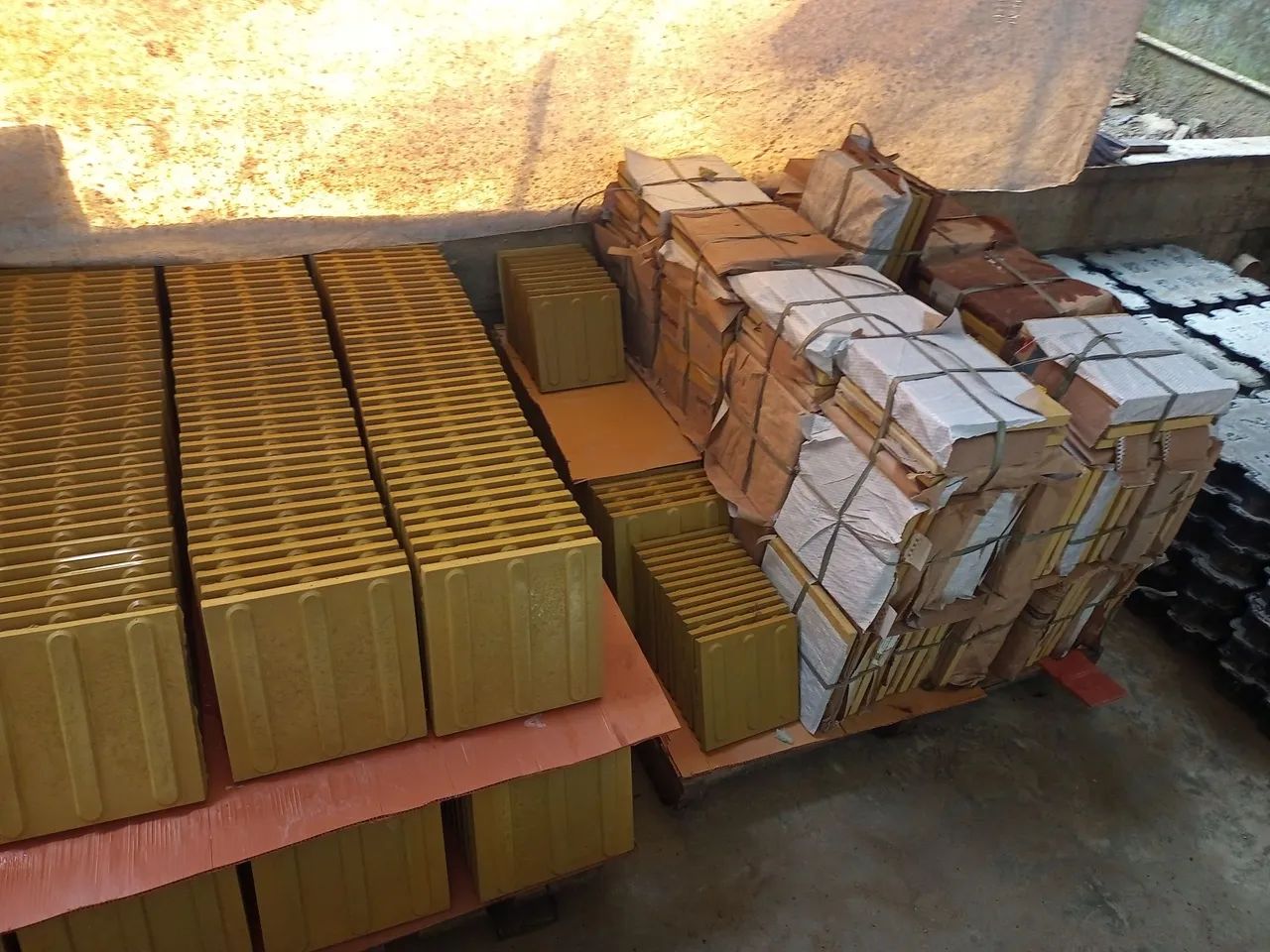 Piso tatil,e ladrilho hidraulico.