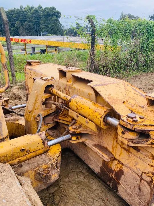 TRATOR DE ESTEIRA CATERPILLAR D6N - VENDO OU TROCO POR CASA OU APTO REGIÃO DE LONDRINA - Foto 6