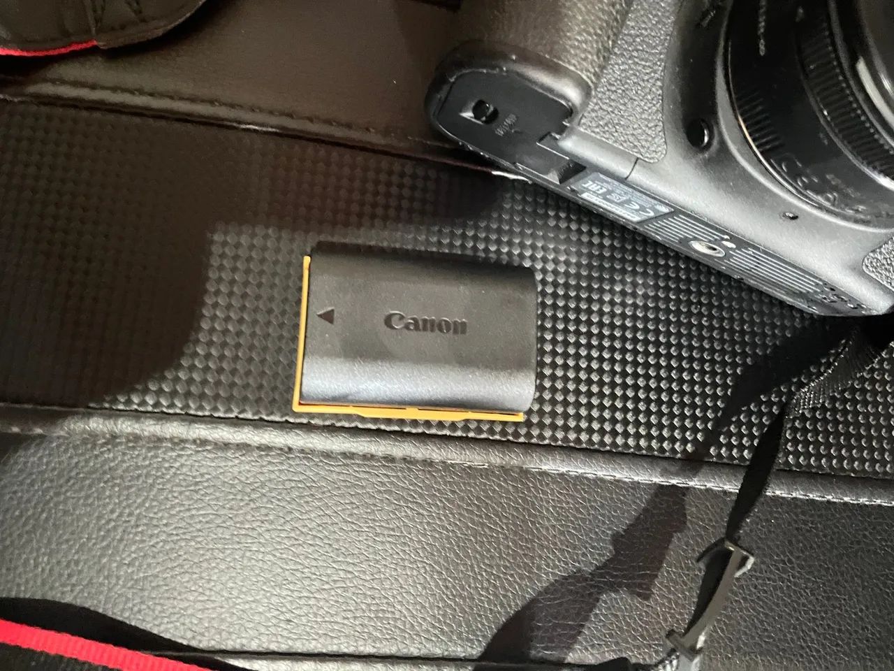 Câmera Canon EOS 6D profissional - Foto 5