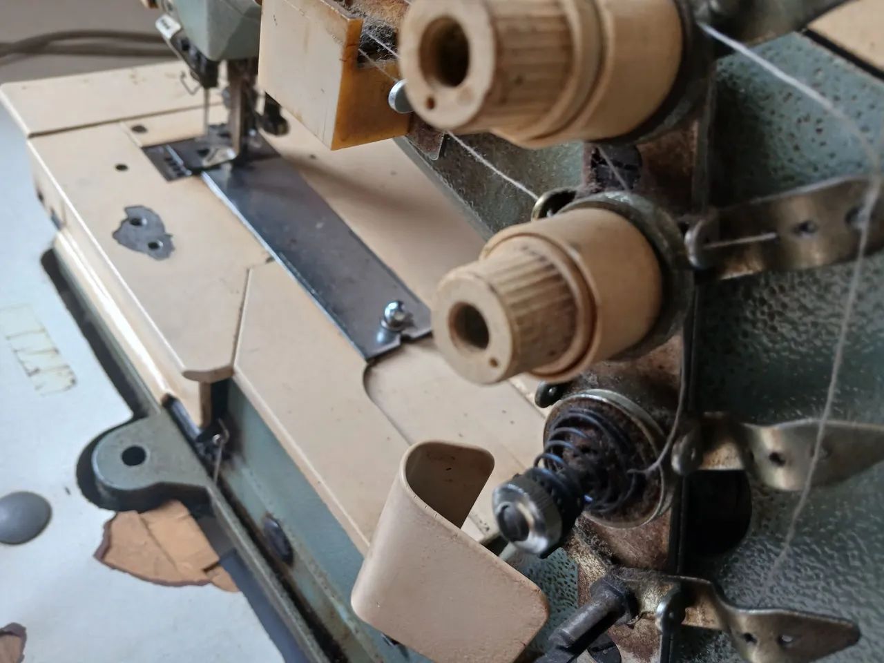 Máquina de Costura Industrial GK73-2 - Foto 2