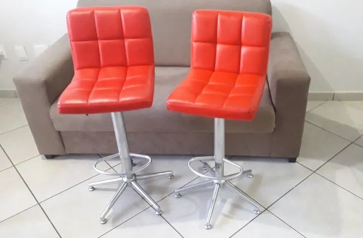 R$ 250,00 cada Bancos de balcão - Foto 2