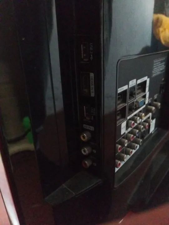 TV Samsung 40 polegadas Tela Esbranquiçada  - Foto 3