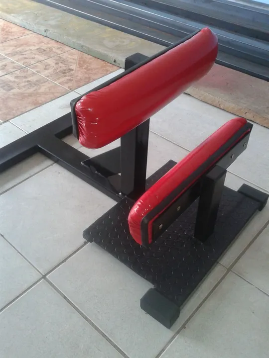 Agachamento sissy profissional