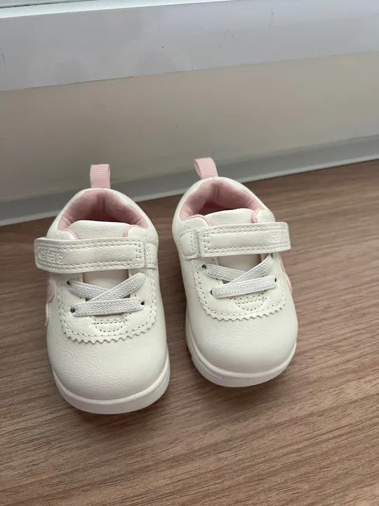 Tênis Carter?s bebê feminino - Foto 2