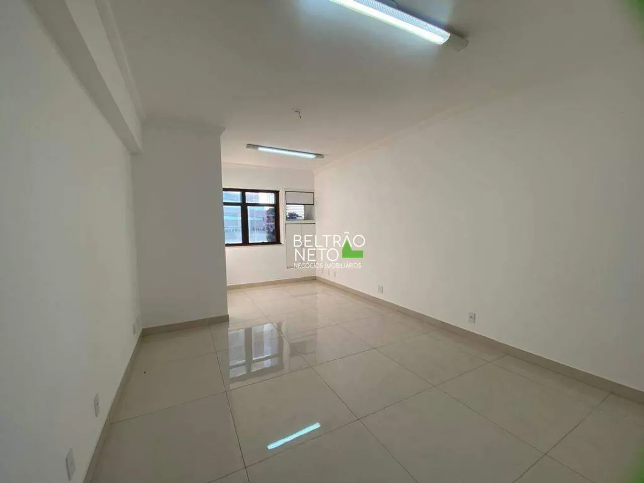 Sala Comercial a venda na Raja Gabaglia, BH.