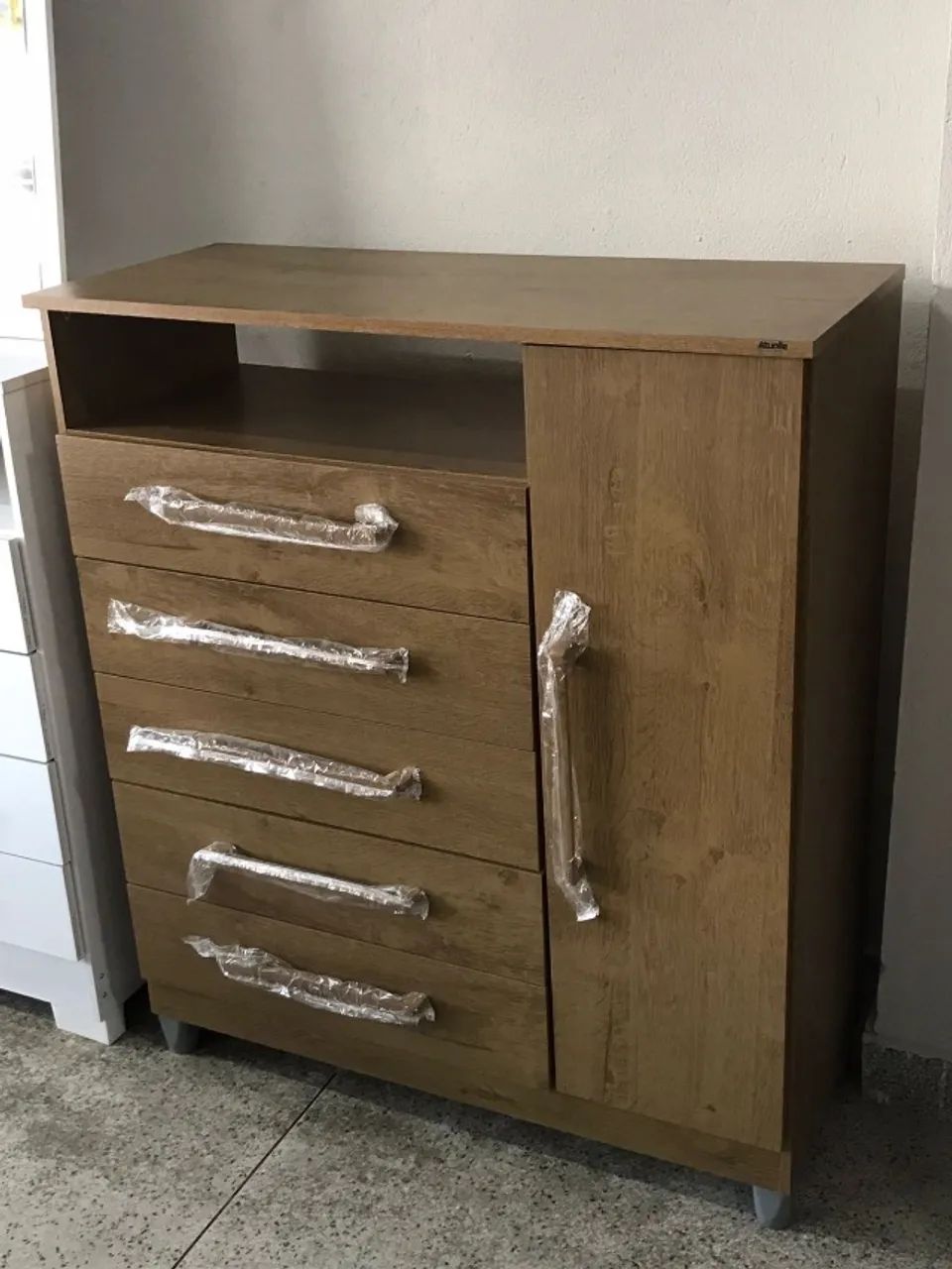 Cômoda Vicenza 5 Gavetas e Porta Lateral À Pronta Entrega 