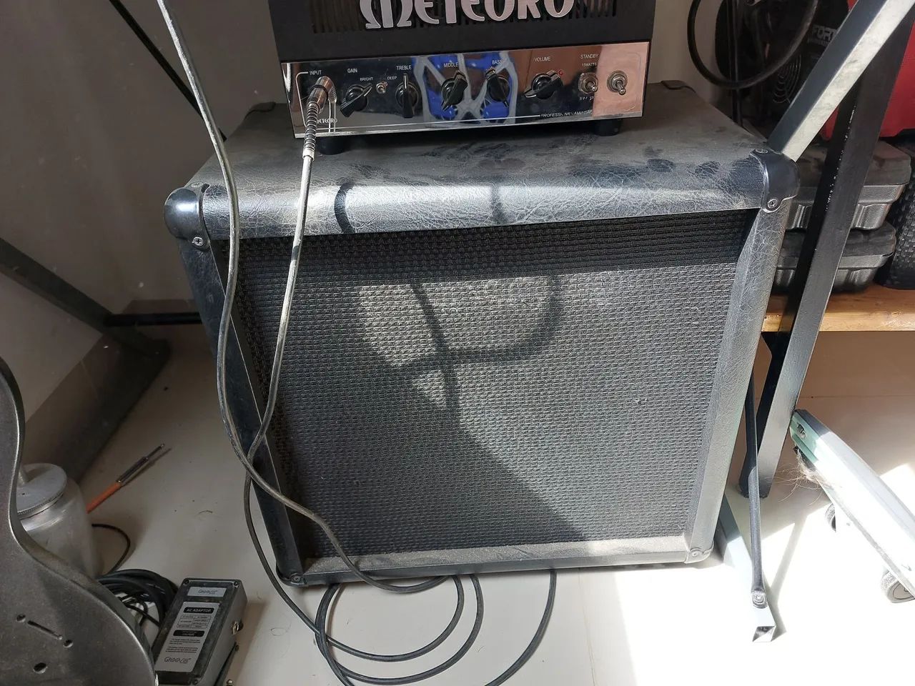 Amplificador Meteoro MHT-G 15 100% valvulado com caixa landscape - Foto 2