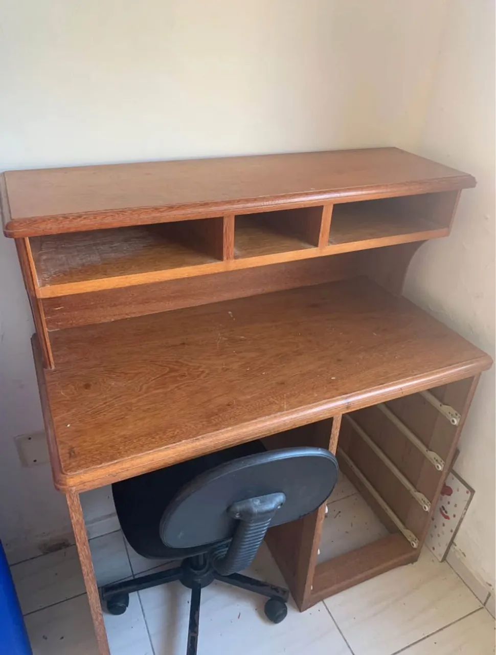 Escrivaninha madeira pura  - Foto 5