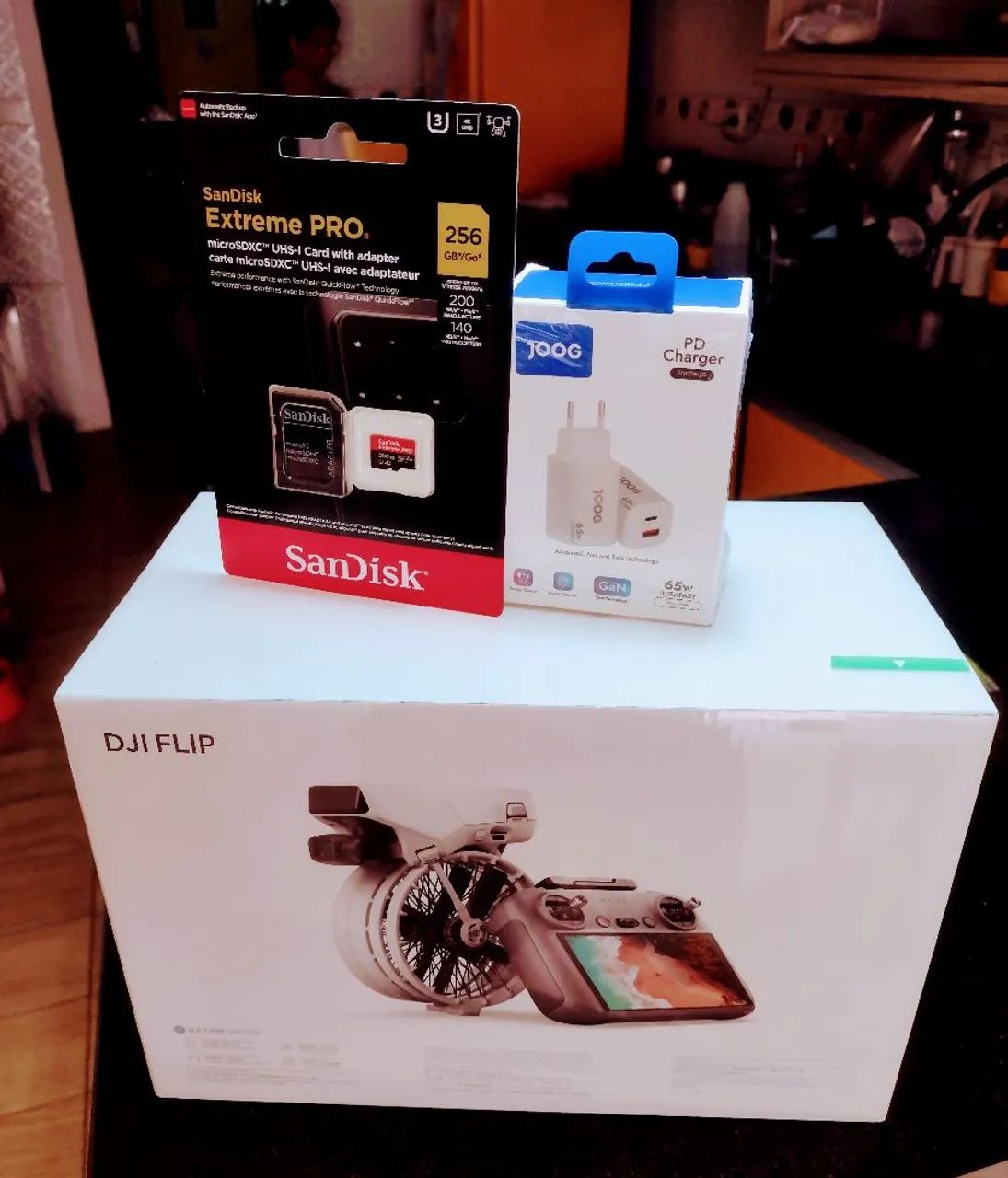 Drone DJI Flip Fly More Lacrado+Cartão SanDisk 256gb + fonte 65watts e diversos acessórios - Foto 2