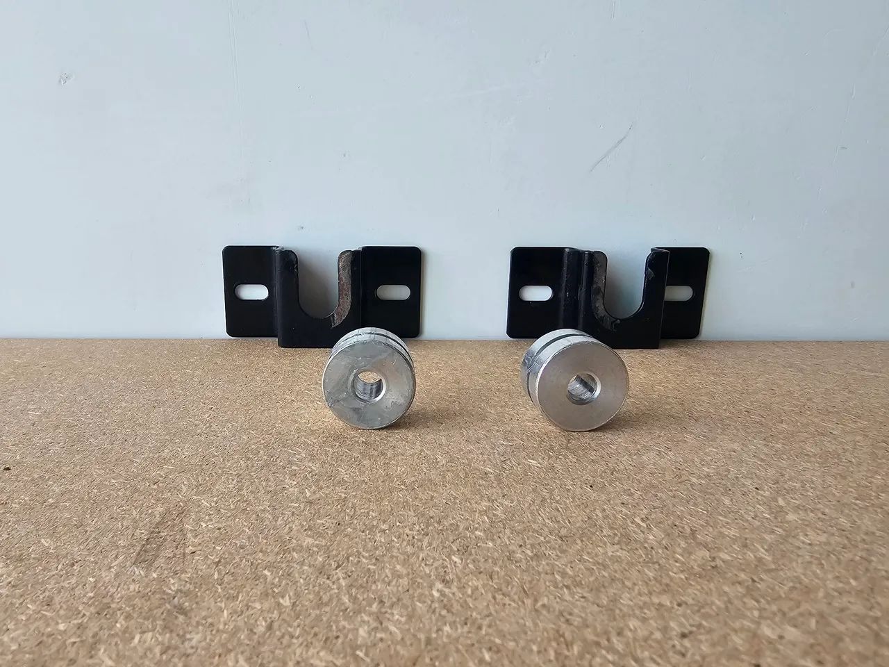 2 Suportes de parede para tv de até 70" - Foto 3