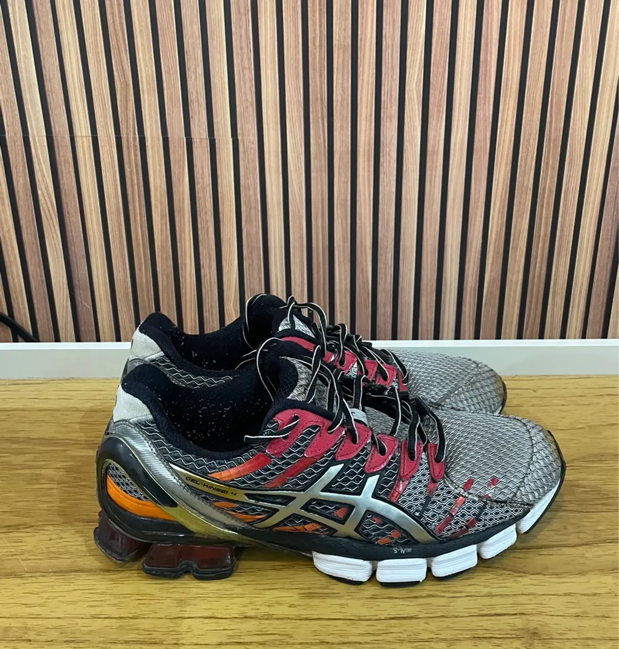 Tênis asics kinsei 4 (42)