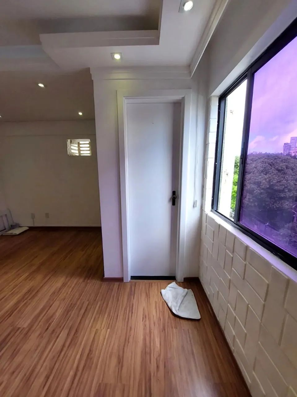 Sala comercial à venda em Salvador-BA, bairro Canela: 1 sala, 1 banheiro, 1 vaga, 25m² de  - Foto 3
