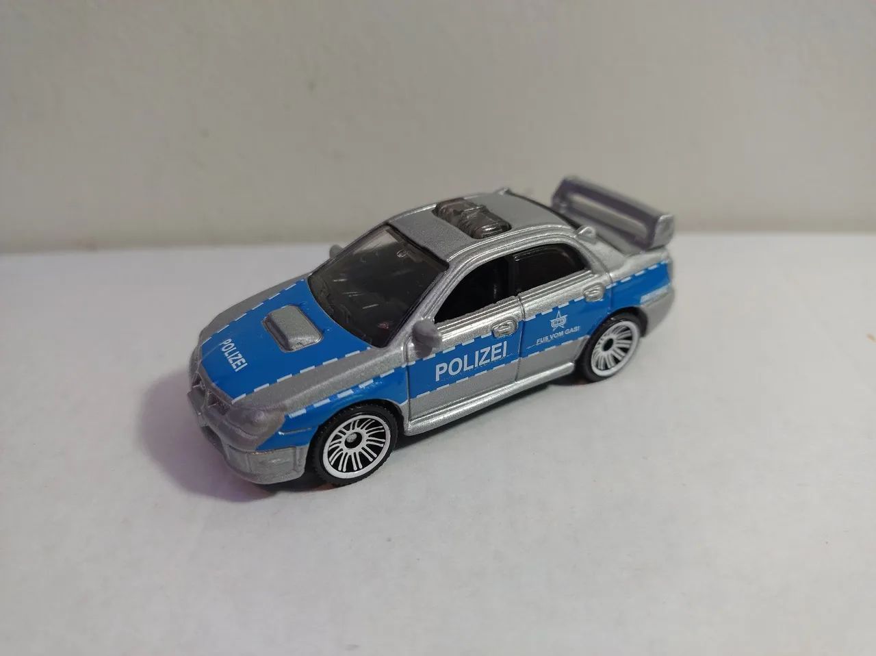 Matchbox Polícia Subaru Impreza WRX 2007 Cinza Loose Novo