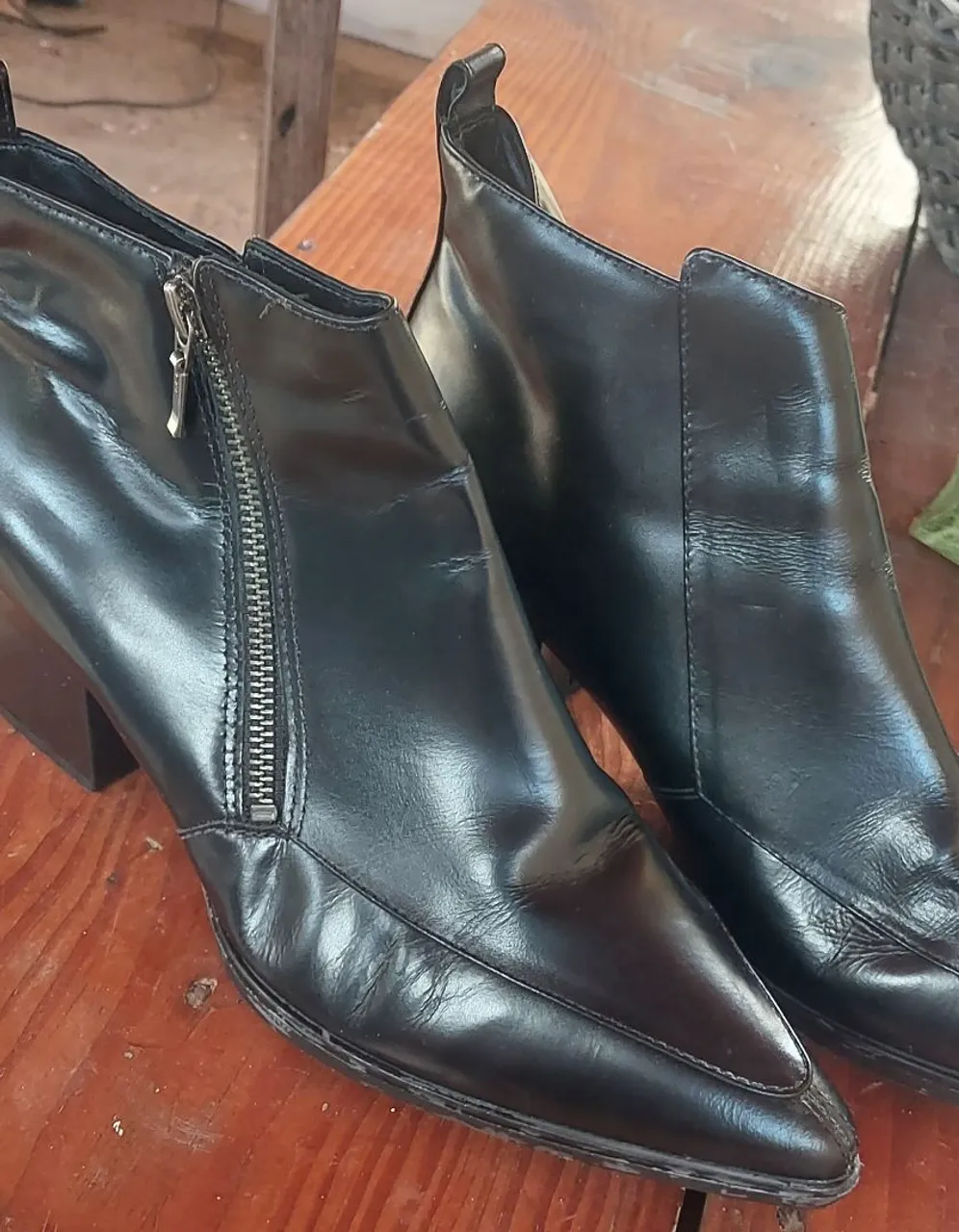 Botas de Couro Pretas