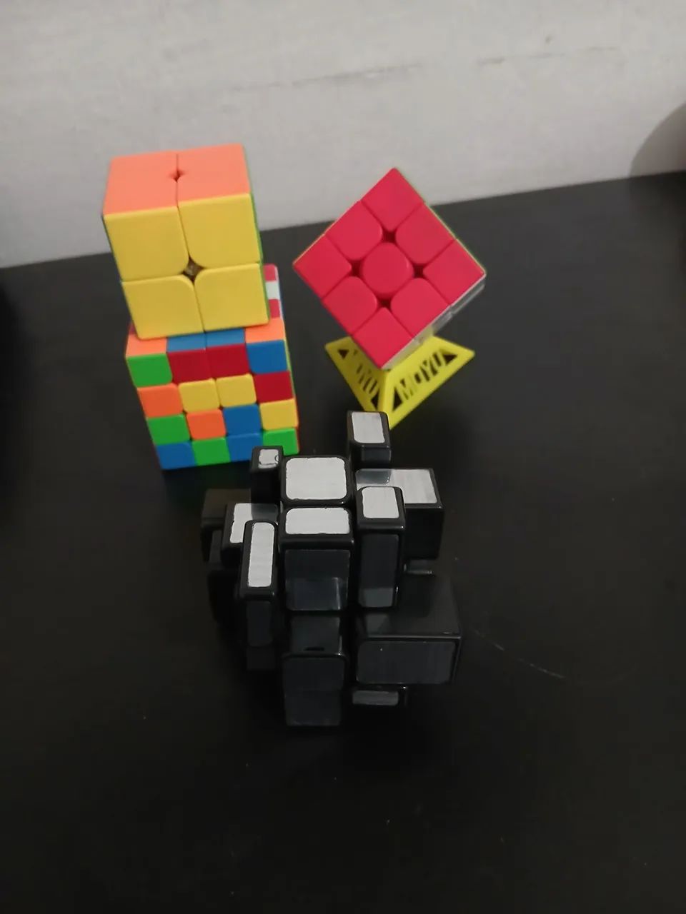 Coleção de Cubos Mágicos - Diversão Garantida!64297560748291125