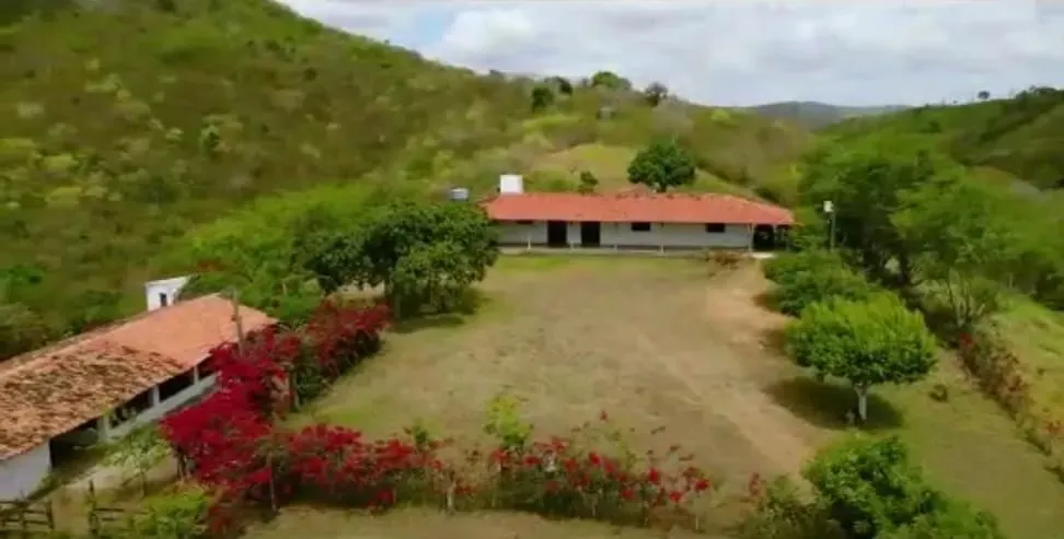 Imóvel para venda com 150 metros quadrados com 5 quartos em Canafístula - Alagoa Grande -