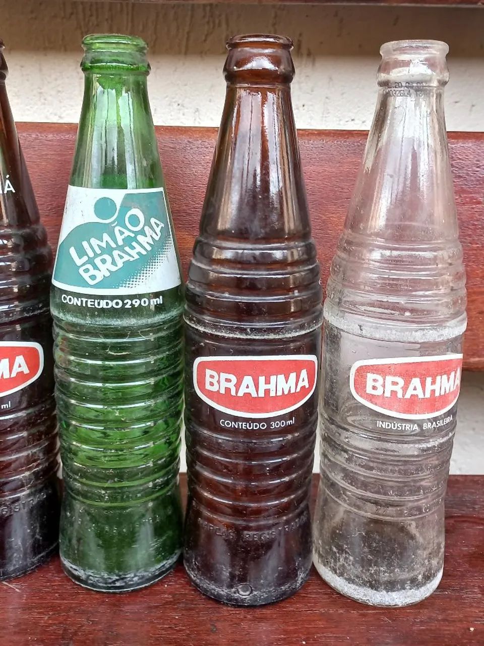 Lot of 5 Brahma soda bottles from the 1970s to 1990s, vintage, antique, decorative item64750969794179122