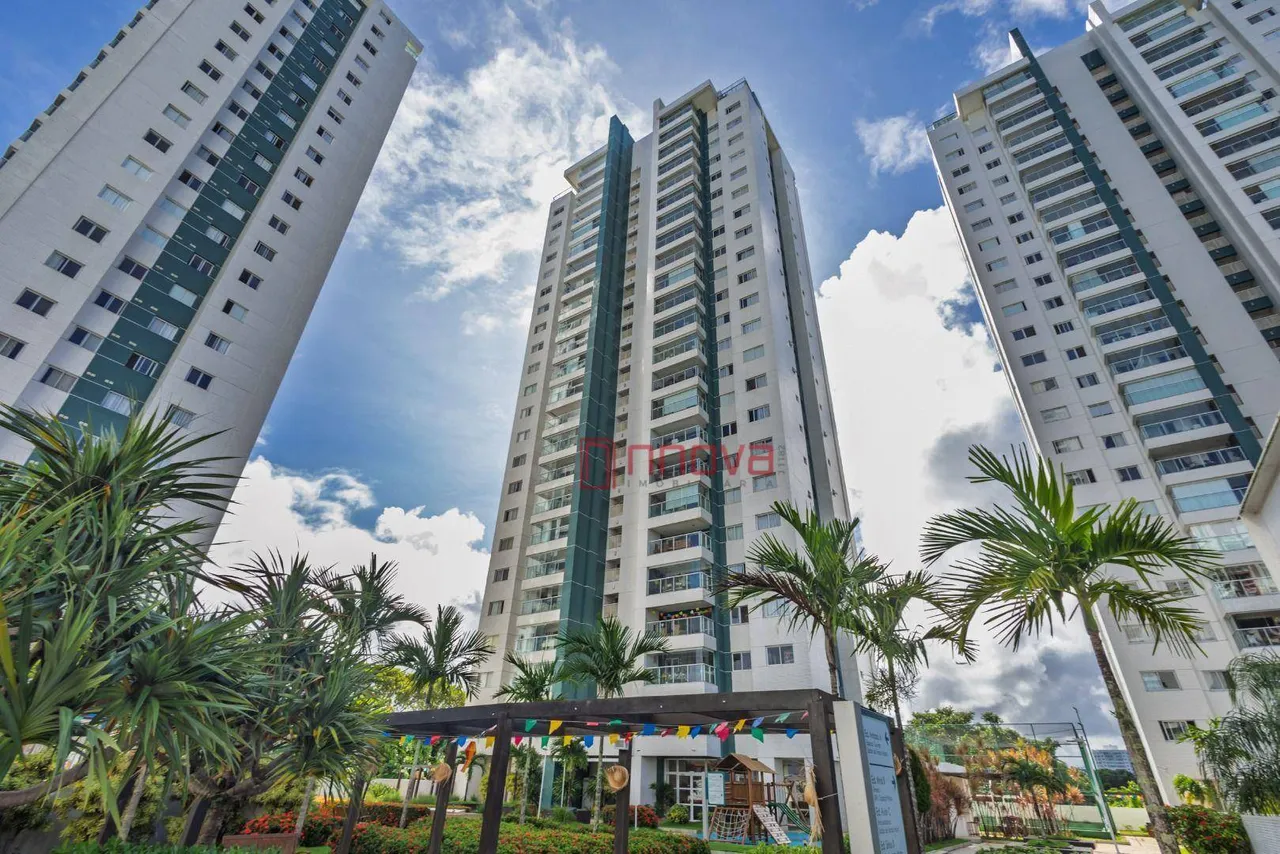Aluga ótimo apartamento com 3 quartos, varanda gourmet, andar alto, armários, 88 m² por R$