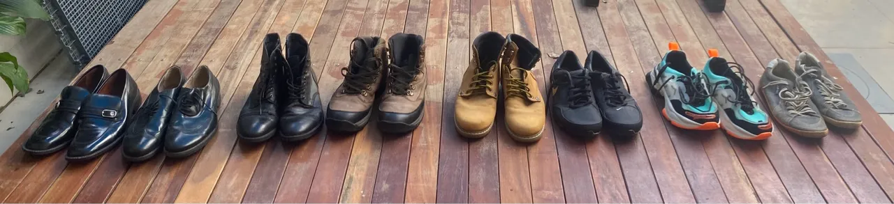 Sapatos, botas e tênis
