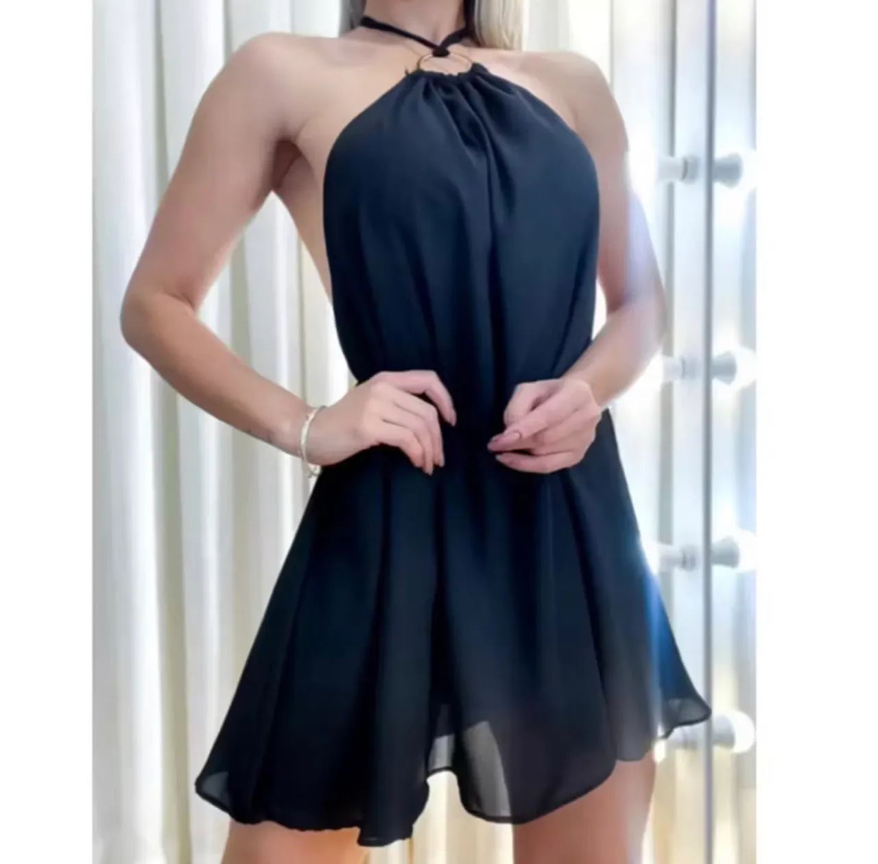 vestido preto macaquinho  - Foto 2
