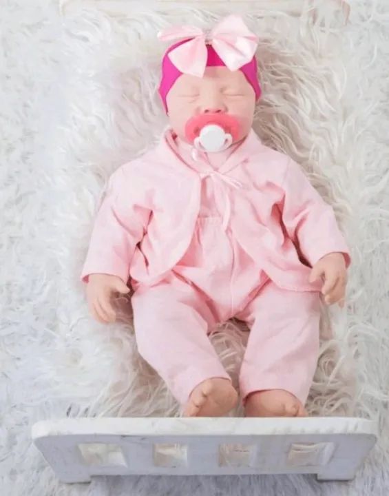 Boneca Reborn Nova 49cm -Com acessórios  - Foto 2