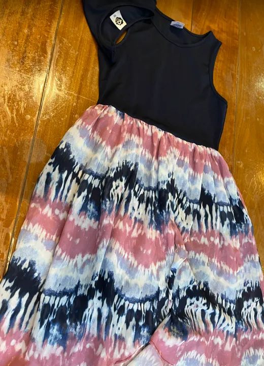 Vestido Infantil Gemeas tamanho 10 e 14 menina - Foto 3