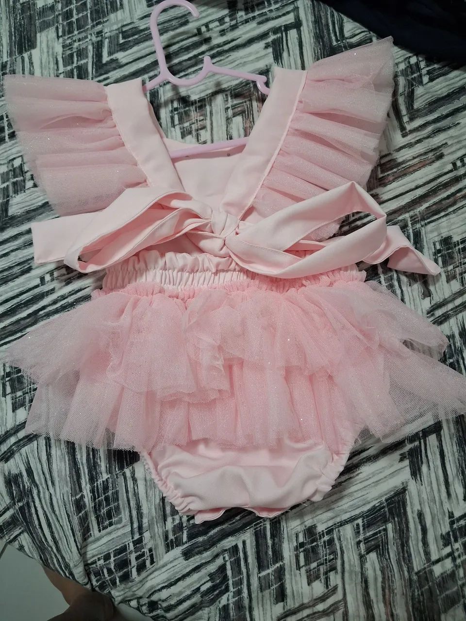 Romper Bebê Menina com Detalhes em Flores e Borboletas - Foto 2
