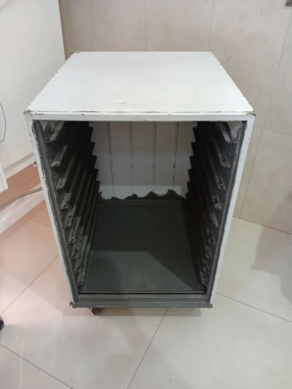 Armário para Pães Pequeno