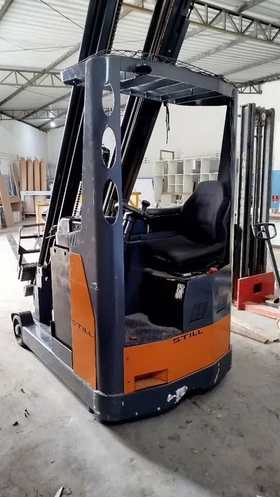 Empilhadeira STILL -torre 8.80