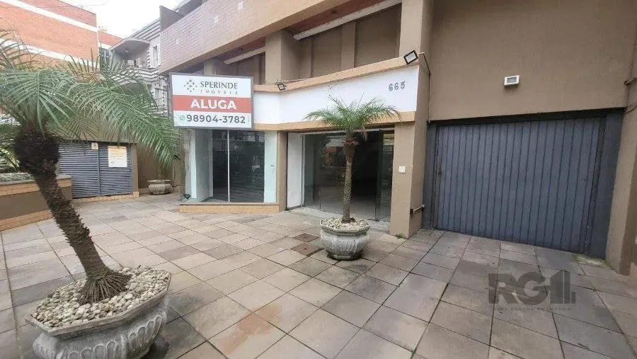 Loja a Venda na Rua Félix da Cunha, com 150m², Moinhos de Vento, entre a Av Cristóvão e Ru