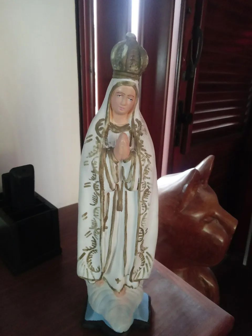 Estátua de Nossa Senhora Aparecida em cerâmica