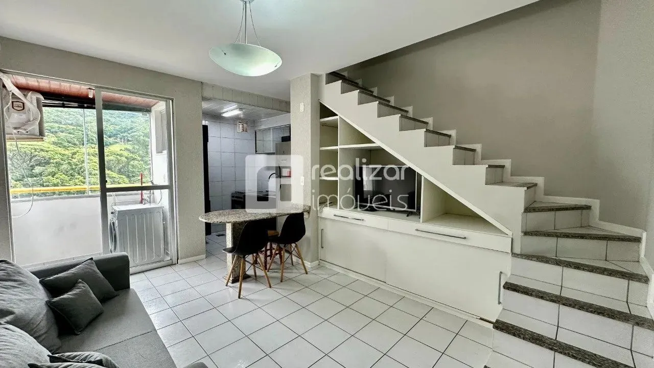 Apartamento 1 quarto no bairro Carvoeira Florianópolis