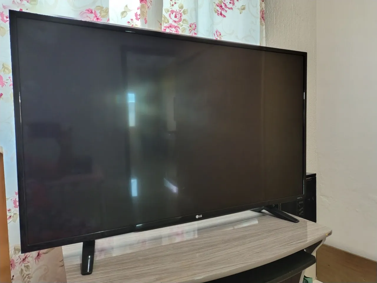 Smart TV LG - 43Polegadas 4k UHD Tela grande e imagem de alta qualidade