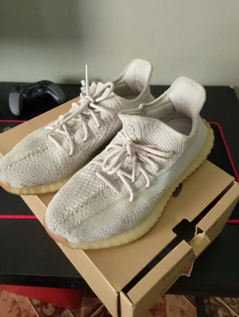 yeezy cloud white yeezy cloud white