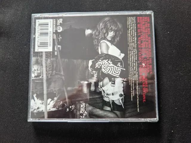 CD Rihanna Talk That Talk - Foto 2