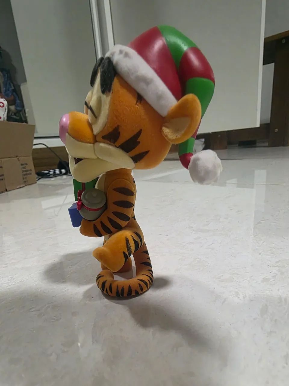 Funko Pop! Disney Tigger Natalino - Amazon Exclusive - Foto 4