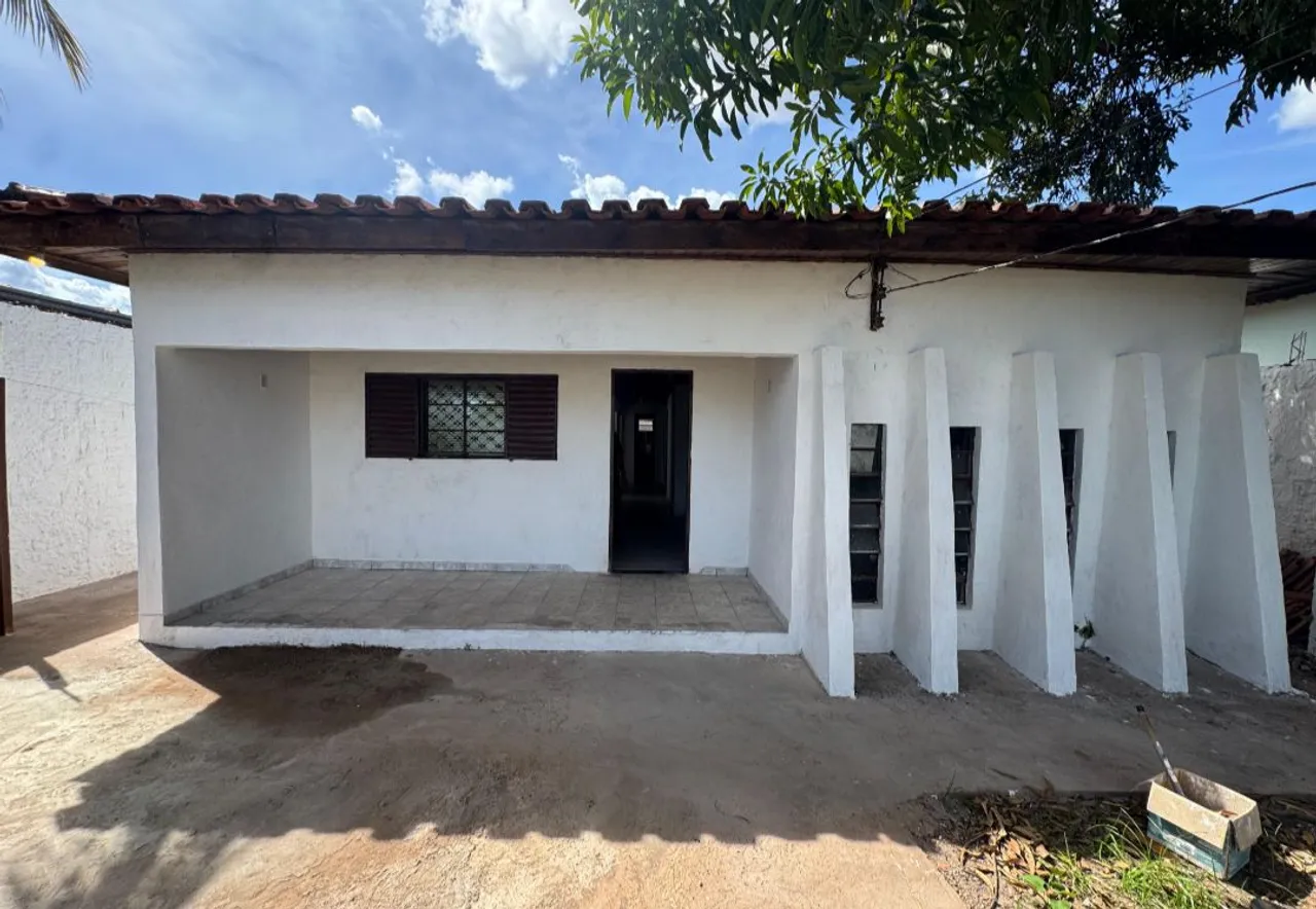 Casa v.grande próx. a Univag