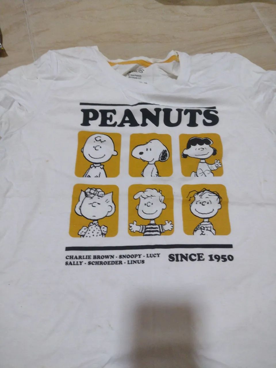 Lote de 6 camisetas da Minnie e variadas - Foto 2