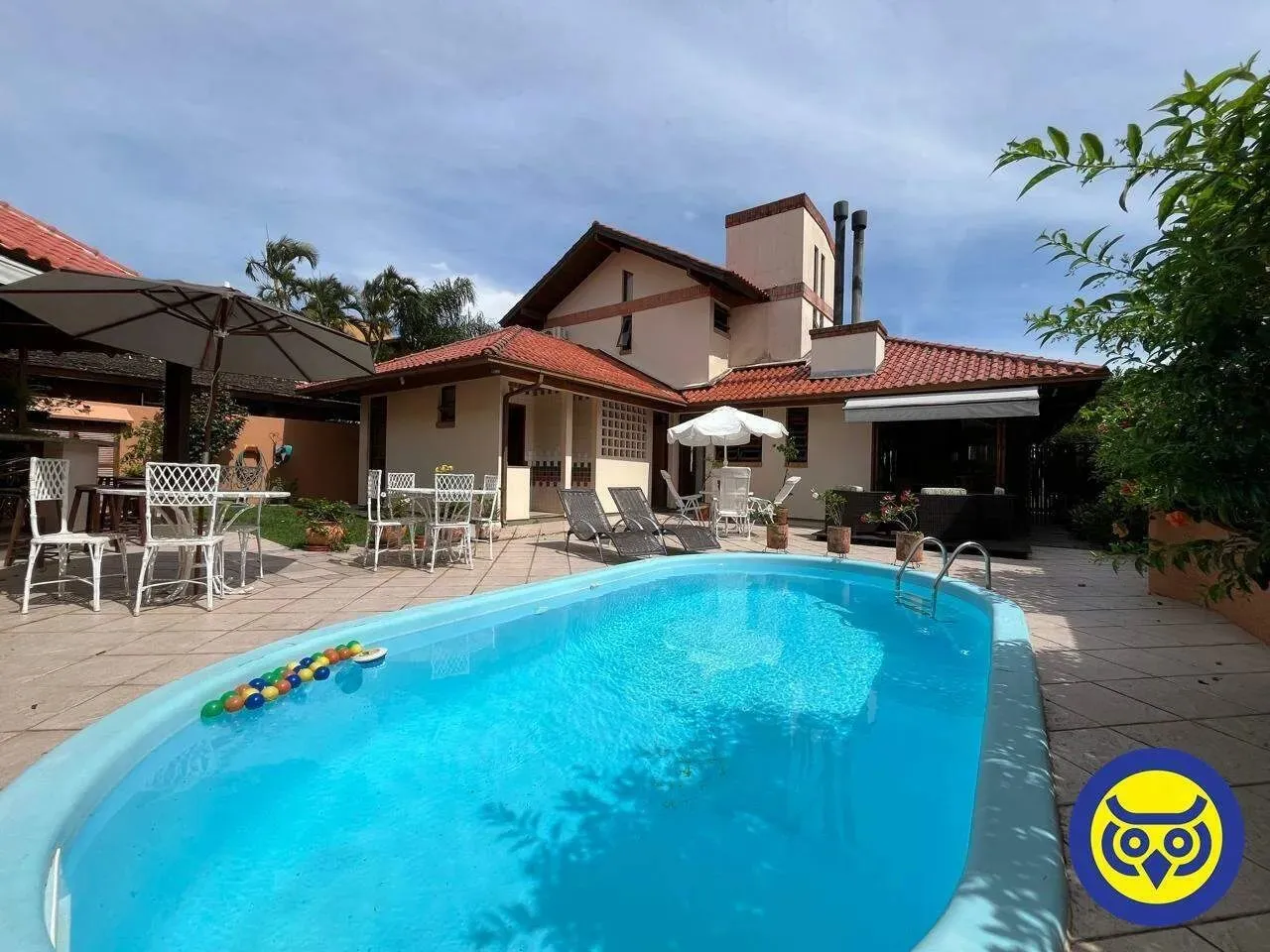 Casa Residencial com 03 dormitórios em Jurere