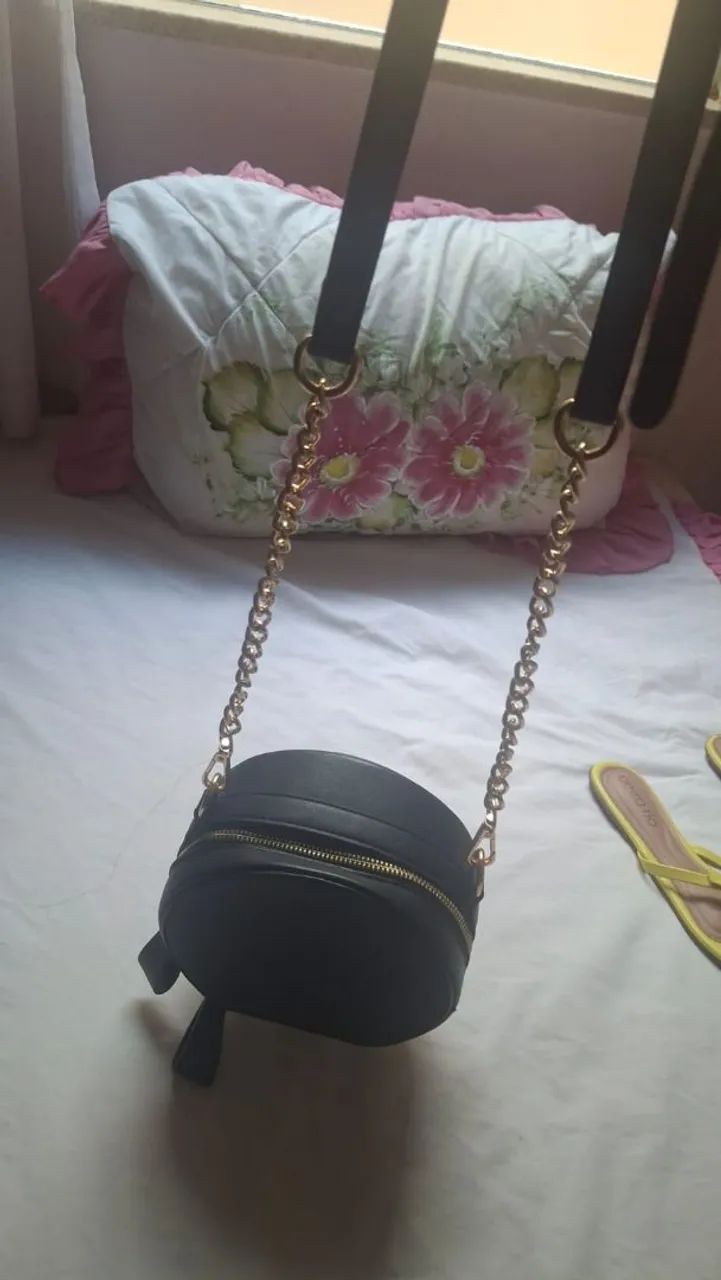 Bolsa de ombro feminina preta