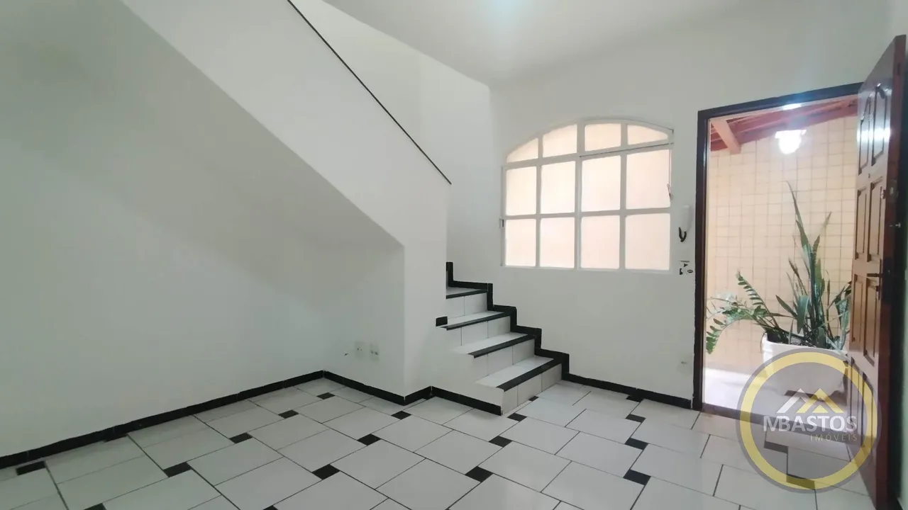 Casa Geminada 2qts 1 vga Padre Eustáquio R$ 2.190,00